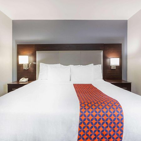 La Quinta By Wyndham Rockford Hotell Eksteriør bilde