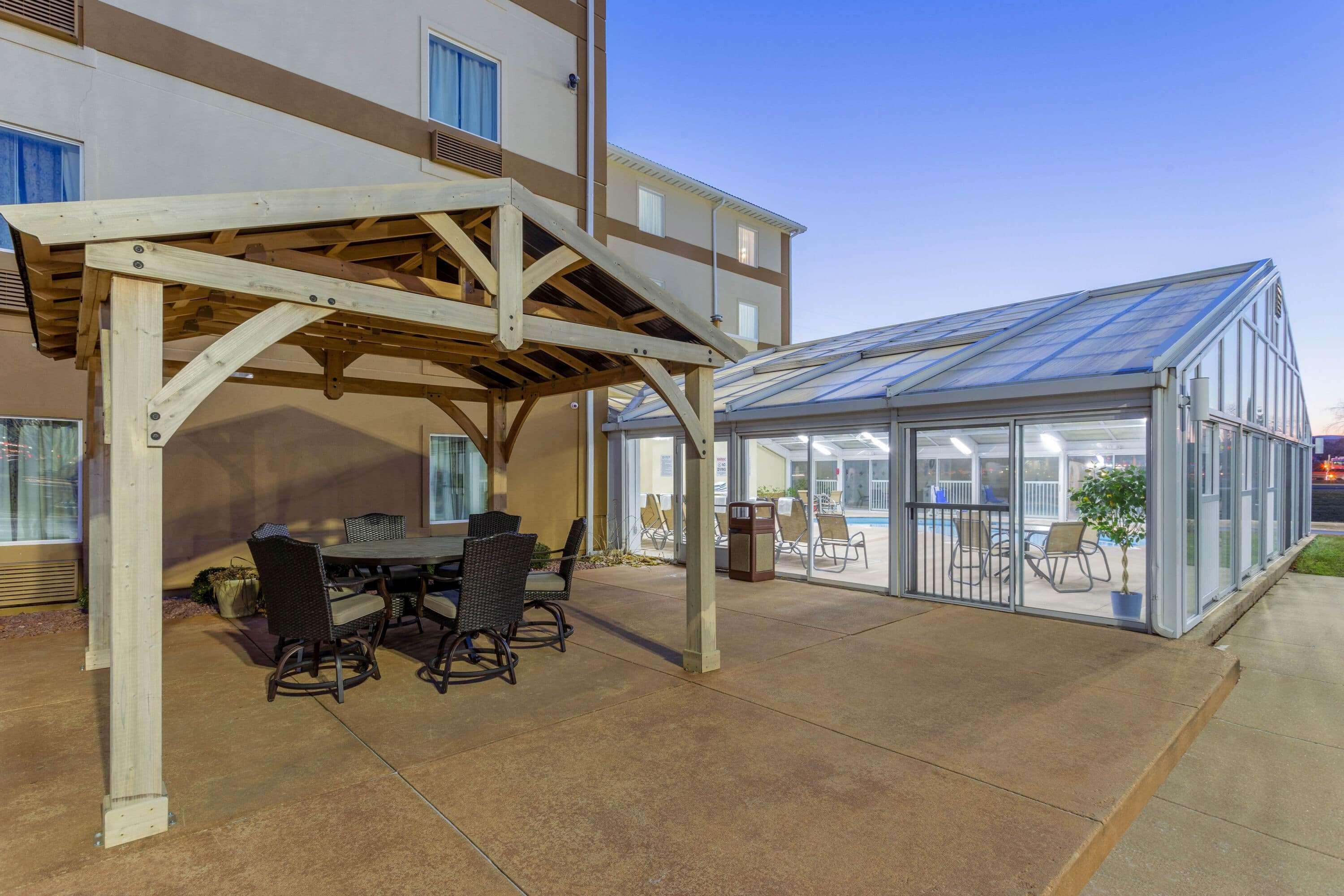 La Quinta By Wyndham Rockford Hotell Eksteriør bilde