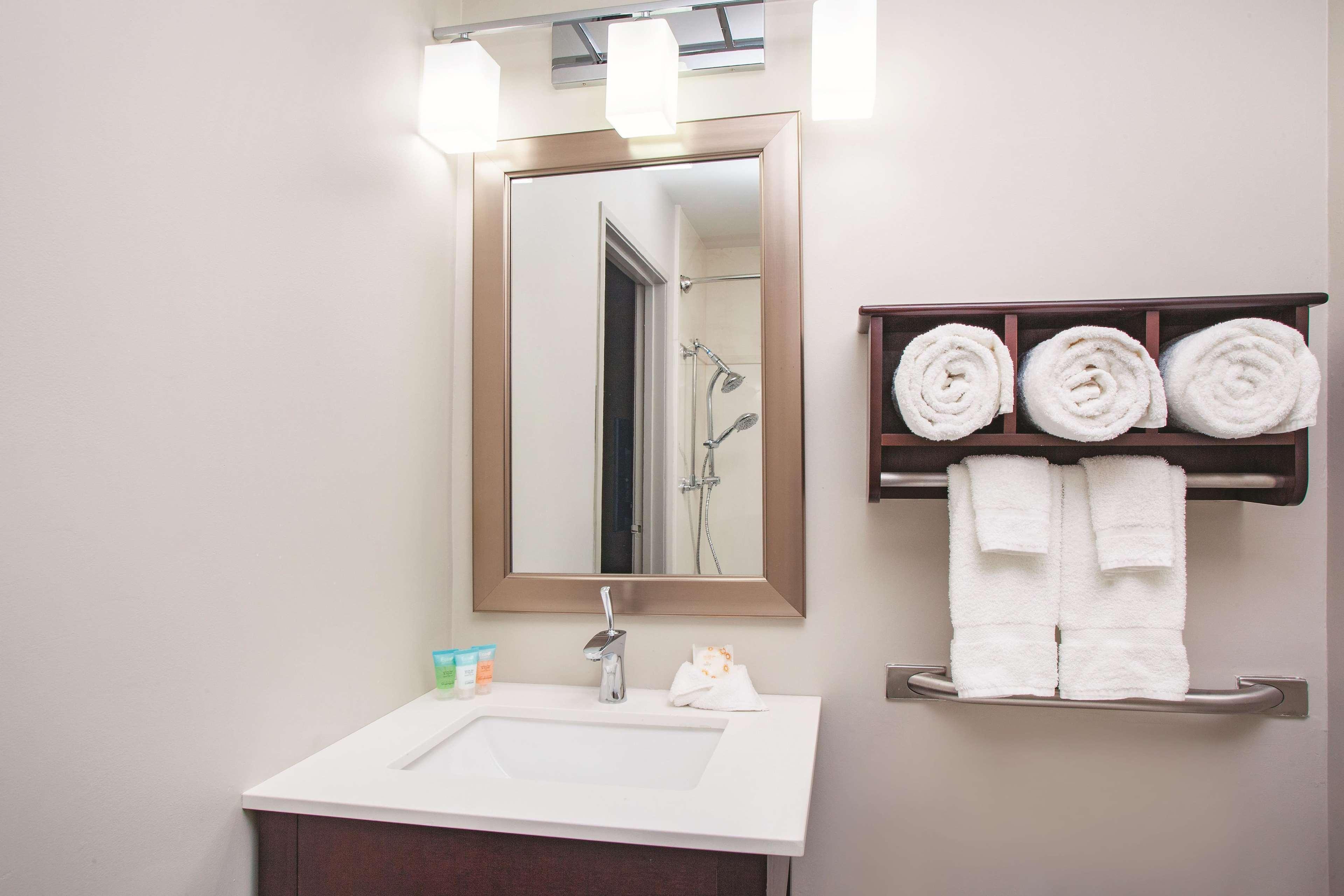 La Quinta By Wyndham Rockford Hotell Eksteriør bilde