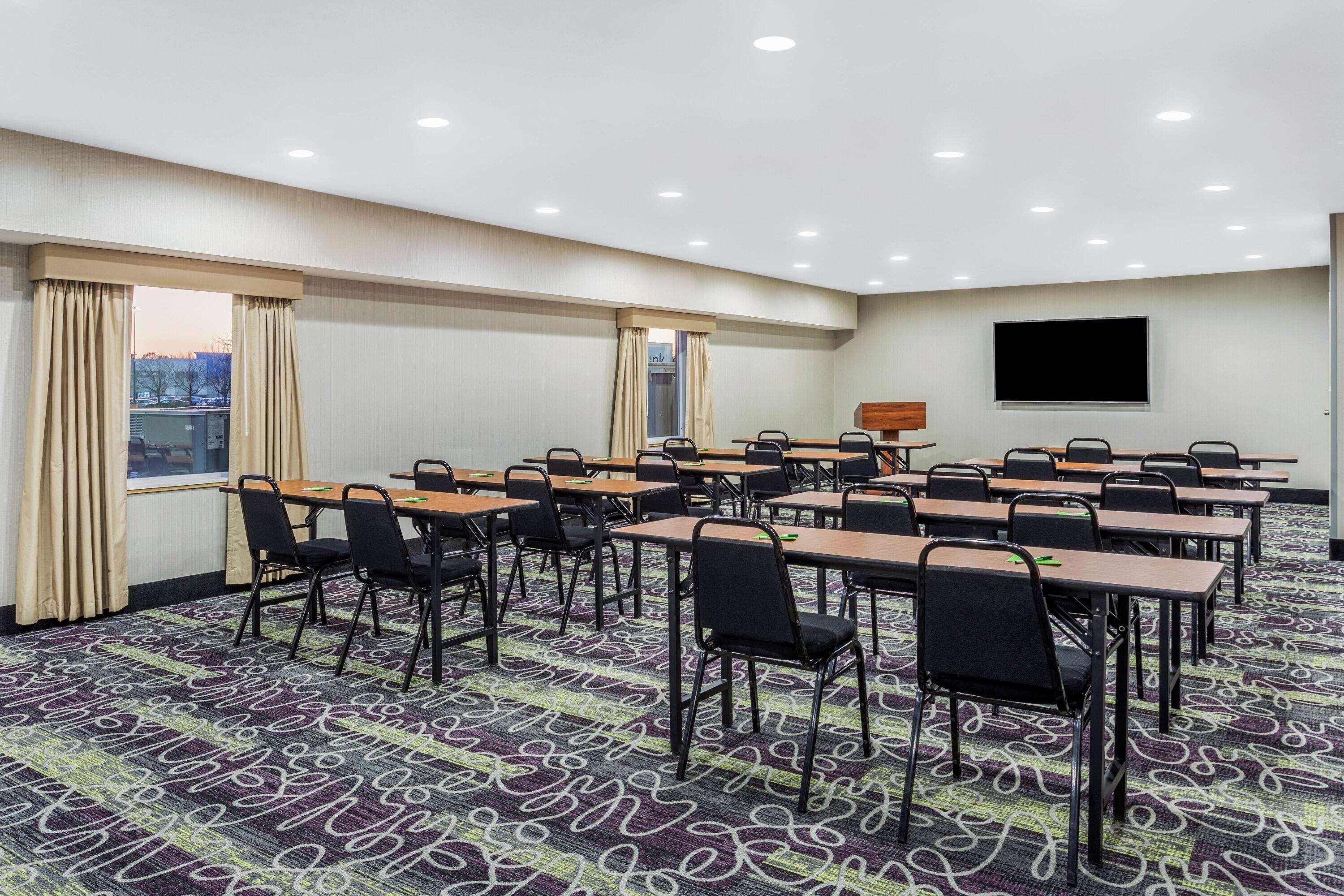 La Quinta By Wyndham Rockford Hotell Eksteriør bilde