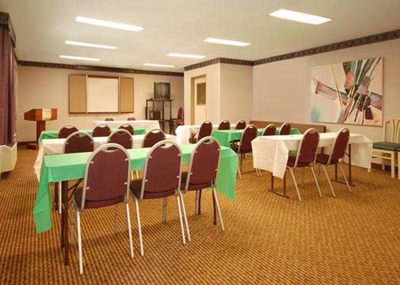 La Quinta By Wyndham Rockford Hotell Eksteriør bilde